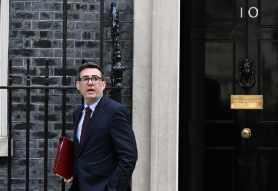 预算日临近 英国首相伯纳姆“事在人为”执政理念迎来考验