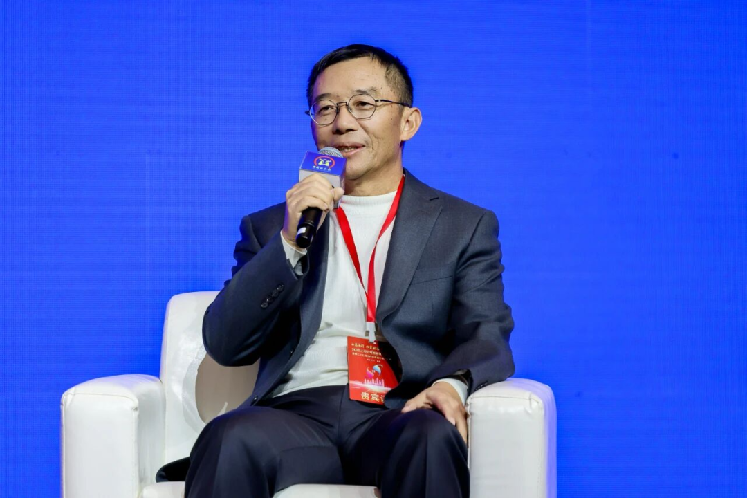 妻子起诉离婚	，要求分割财产！昆明巨富何祖训遭遇婚变，旗下A股公司市值超170亿元