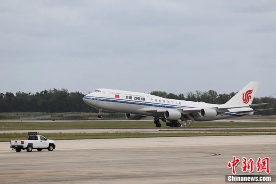 习近平抵达美国首都华盛顿(高清大图+现场视频)